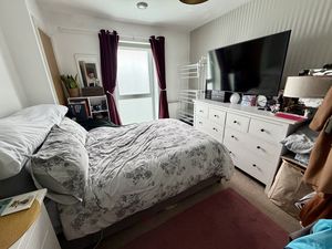 Bedroom- click for photo gallery